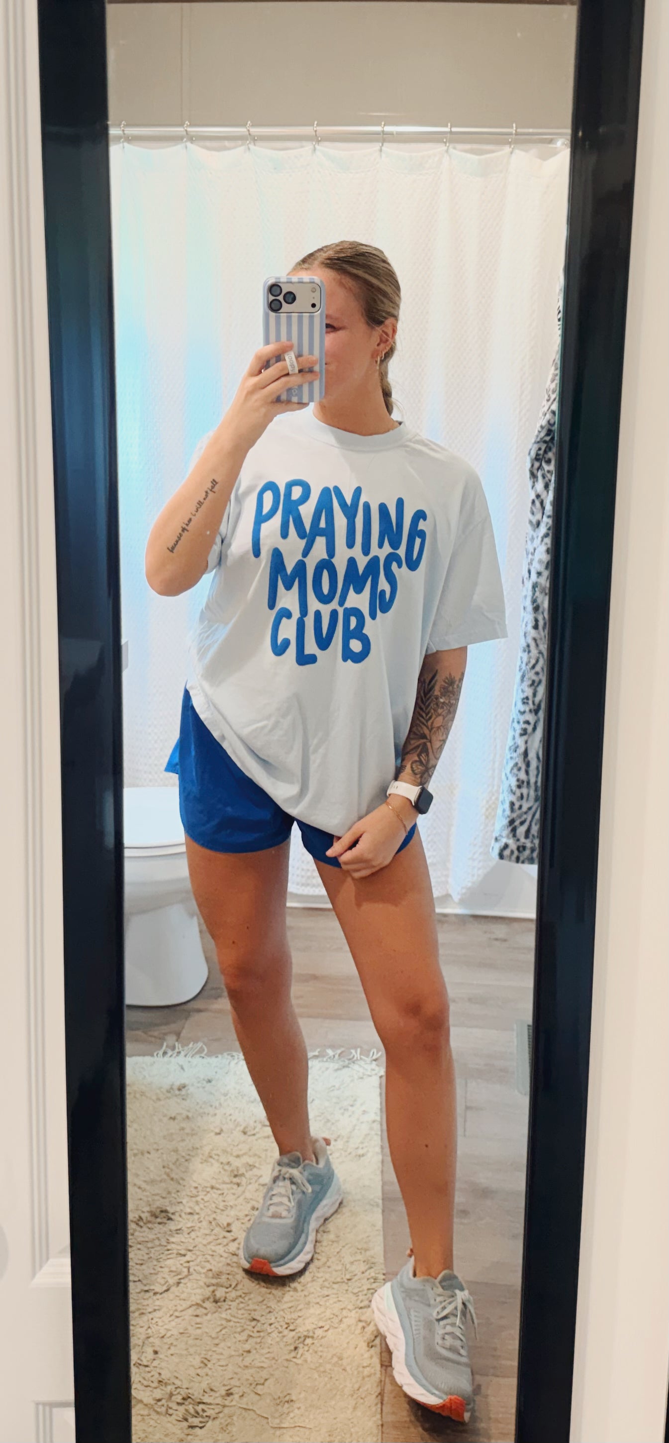 OG Praying Moms Club - tee
